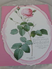 薔薇の雑貨＞2019年 ルドゥーテ・カレンダー（壁掛け）＞ （オーバル）ダイカット＞Pierre-Joseph Redoute Calendar＞「バラの画家」ルドゥーテの2019年カレンダー。＞40.5×30.5ｃｍ