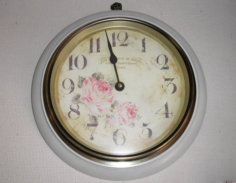 バラ柄のアンティーク風掛け時計　英国スミス社製 　＜薔薇の雑貨＞